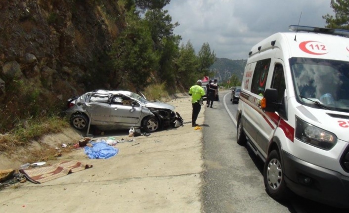 Antalya’da dehşete düşüren kaza: 3.5 yaşındaki Hasan Emre, aracın camından fırlayıp öldü