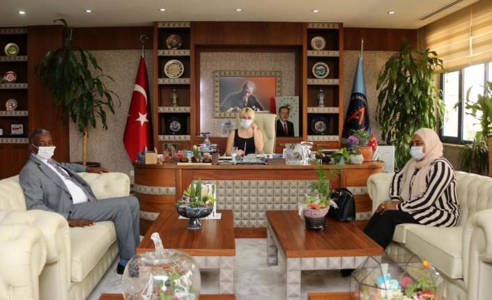 Sudan Hartum Üniversitesi ile Akdeniz Üniversitesi arasında iş birliği geliştirme çalışmaları