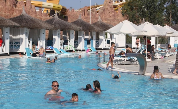 9 günlük bayram tatili, rezervasyonları uzattı, boş yatak bulmak zorlaştı