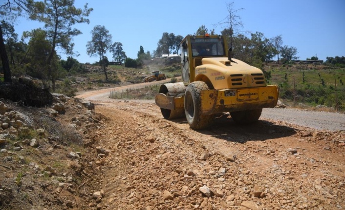 Alanya’nın Batı Mahallelerinde 70 kilometrelik asfalt için hazırlıklar başladı