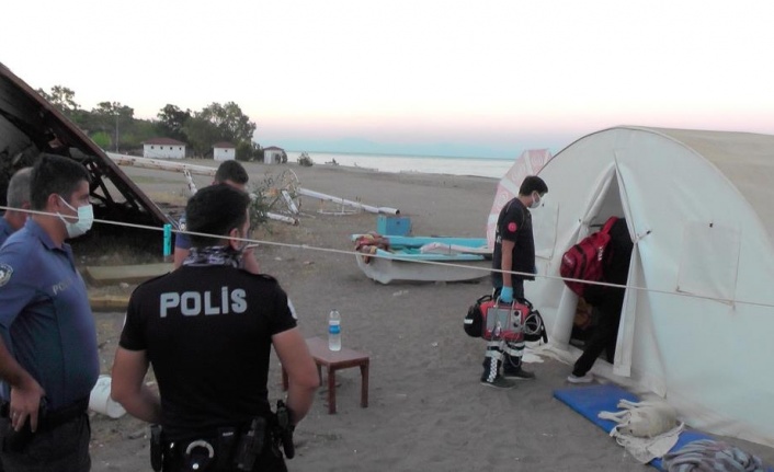 Ölüm yalnız yaşadığı çadırda yakaladı, köpekleri adeta görev bölümü yaptı