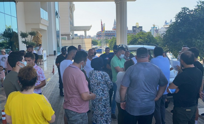 Otel ismi değişince onlarca tatilci otel önünde mağdur oldu