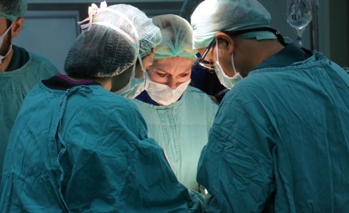 Türkiye'nin ikinci kadavradan rahim nakli başladı