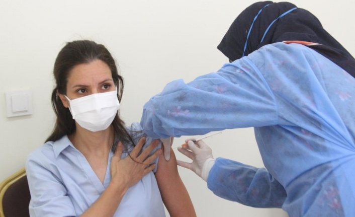 6 Eylül’den itibaren aşısız olan vatandaşlar birçok yere PCR testsiz giremeyecek