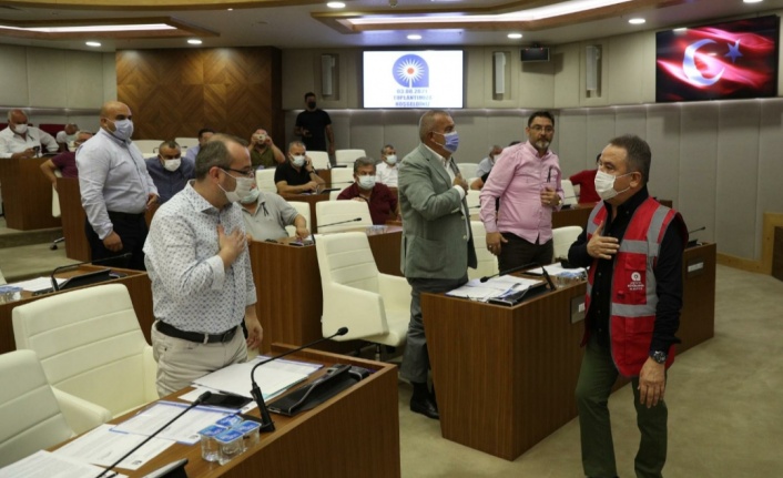 Meclisten Başkan Böcek'e uçak ve helikopter alımı için kredi yetkisi