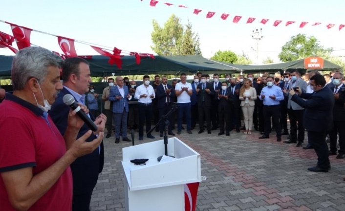 MHP'den Manavgat'a büyükbaş ve küçükbaş hayvan desteği