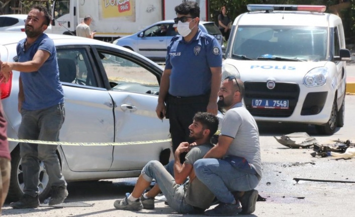Yakınına ait otomobilin anahtarını gizlice alan çocuk kaza yaptı: 1 ölü