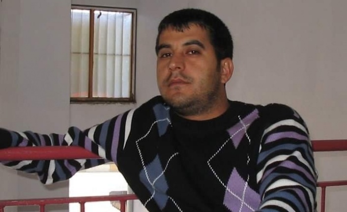 Yangından etkilenenlere su taşırken, fenalaşıp hayatını kaybetti