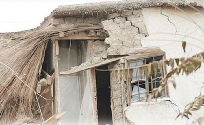 Alanya'da 2 kardeş tadilat yaparken ev üzerlerine göçtü