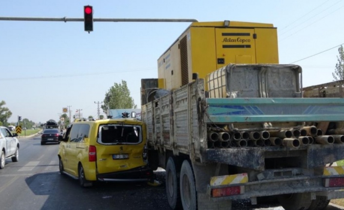 Alanya yolunda feci kaza! Ortalık savaş alanına döndü