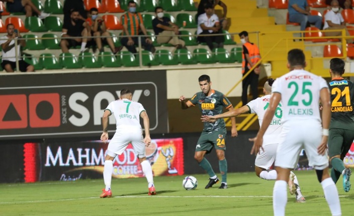Alanyaspor evinde 3 puanı aldı