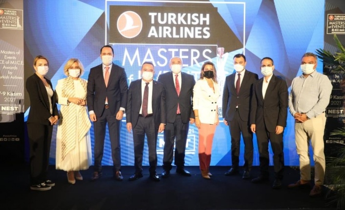 Başkan Böcek: “Turizmcilerimizin emrindeyiz”