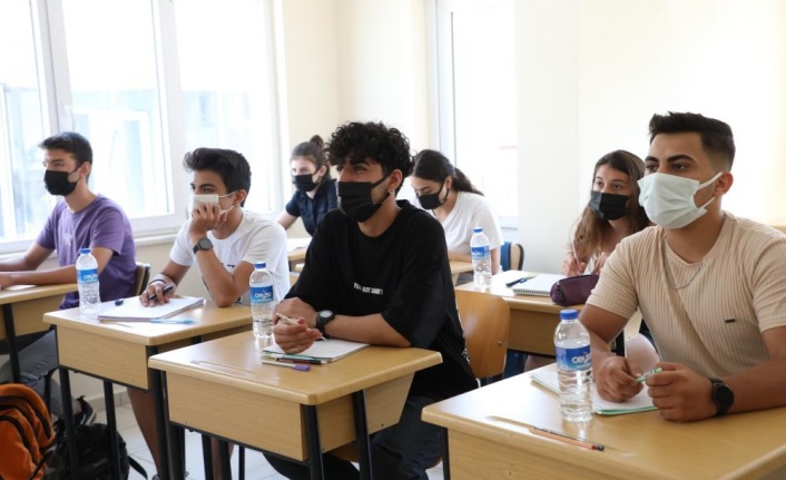 Büyükşehir’in üniversite hazırlık kursları ilgi görüyor