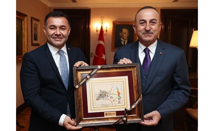 Başkan Yücel, Bakan Çavuşoğlu'nu makamında ziyaret etti