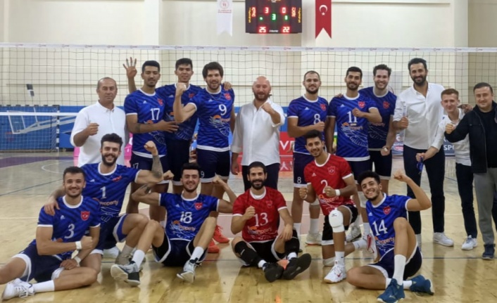 Alanya Belediyespor liderliğe oturdu