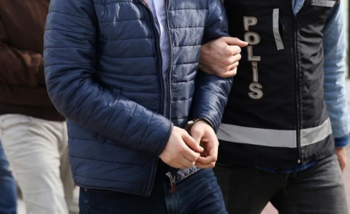 Alanya'da aranan 2 hükümlü yakalandı