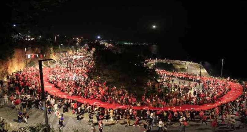 Büyükşehir'den Cumhuriyet'in 98. yılına coşkulu kutlama