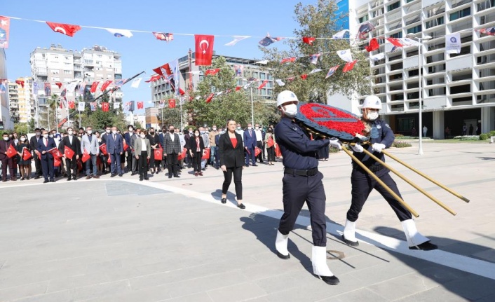 Büyükşehir’de Cumhuriyet Bayramı töreni