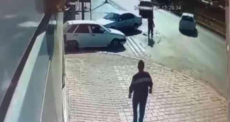 Ölüm yanı başından geçti, telefonla konuşmaya devam etti