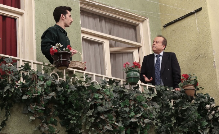 Ünlü oyuncu senaryosu elinde vefat etti