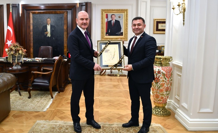 Yücel'den Bakan Soylu'ya davet