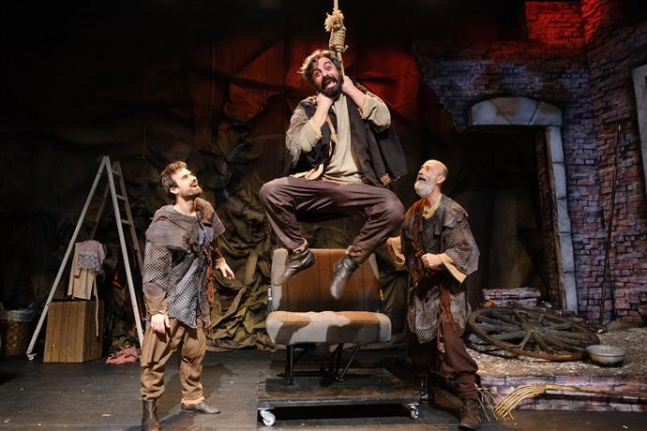 ABT, Kafkas Tebeşir Dairesi’ni Adanalı sanatseverlerle buluştu