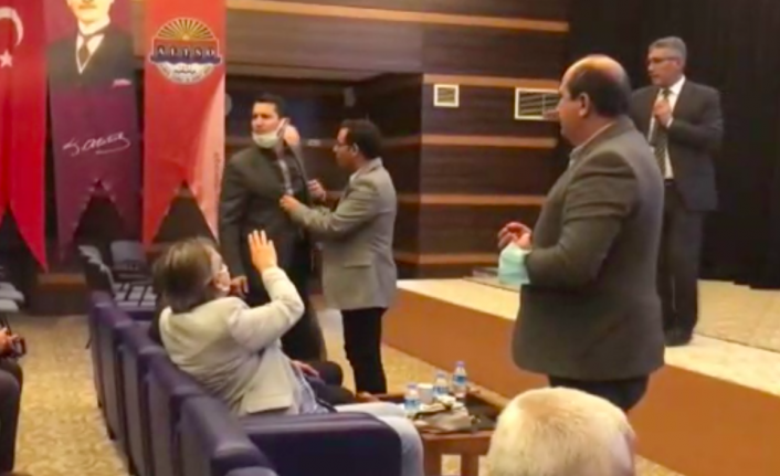 Alanya'da üretici ve halci arasında şok tartışma