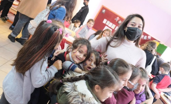 Alanya HEP’li öğrenciler, köy okullarında