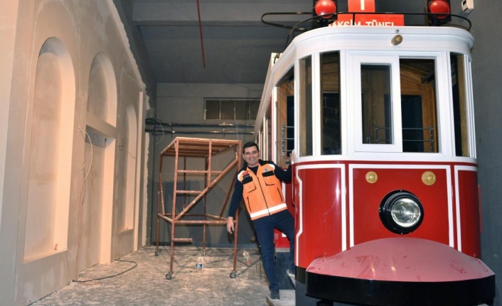 Antalya Araba Müzesi kapılarını ziyaretçilere açmaya hazırlanıyor