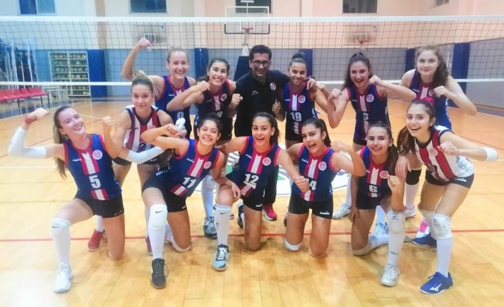Antalyaspor Genç Kız Voleybol Takımından 3 maçta 3 galibiyet