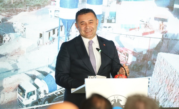 Başkan Yücel: Alanya'nın dengeli büyümesi uygulama tedbirleri aldık