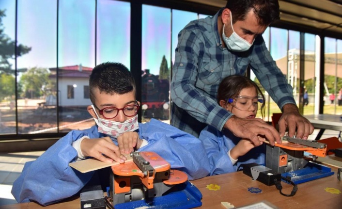 Kepez’in bilim merkezi ‘İlim Yuvası’ oldu