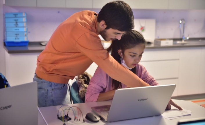 Öğrenciler, ara tatilde ‘Bilim ve Teknoloji Kampı’nda buluştu