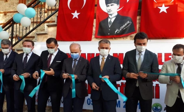 Yargıtay Üyesi Hakim Yaşar Şimşek, Akşahap Düğmeli Köy Okulunu restore ettirdi