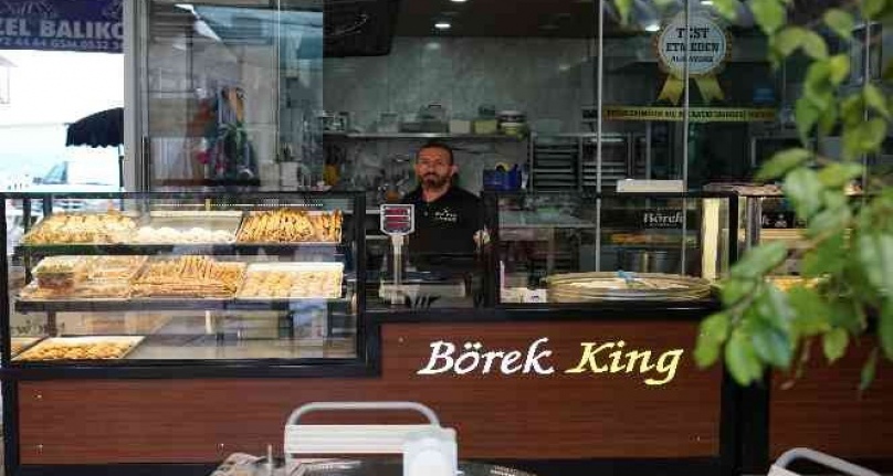 Yer Gazipaşa! Güvenlik kamerasını çaldıktan sonra iş yerine girdi