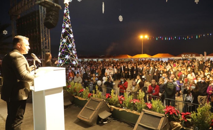 11. Alanya Uluslararası Yeni Yıl Pazarı açıldı