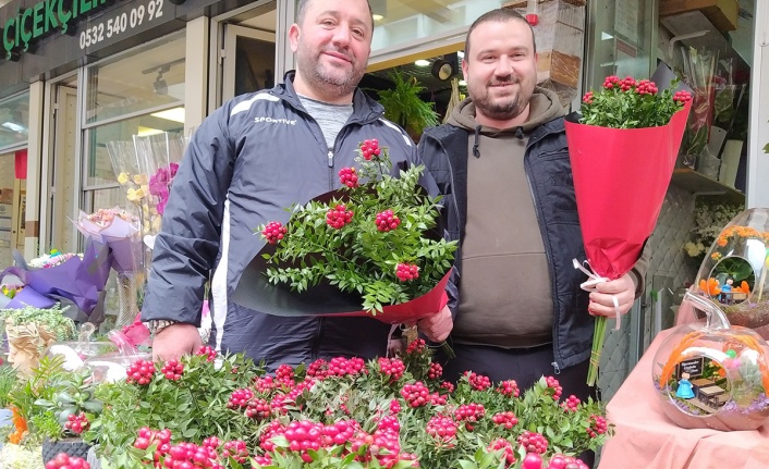 25 liraya ev sahibi olmak için çiçekçiye akın ediyorlar