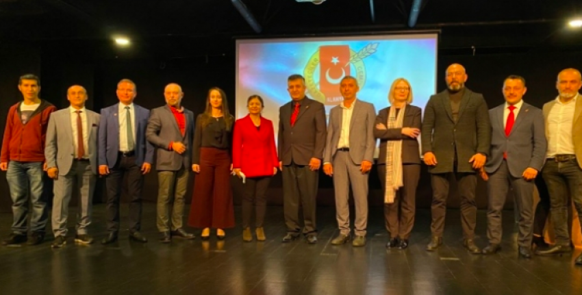 AGC'de Başkan Gaye Coşkun güven tazeledi