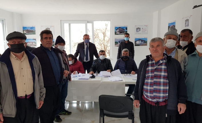 Alanya'da yangından etkilenen bölgelere fidan yardımı