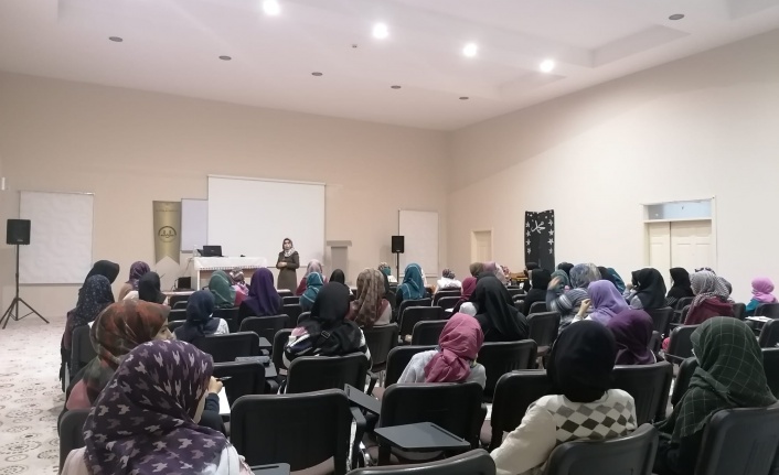 Alanya Müftülüğü'nden Aile İçi Şiddetle Mücadele Semineri