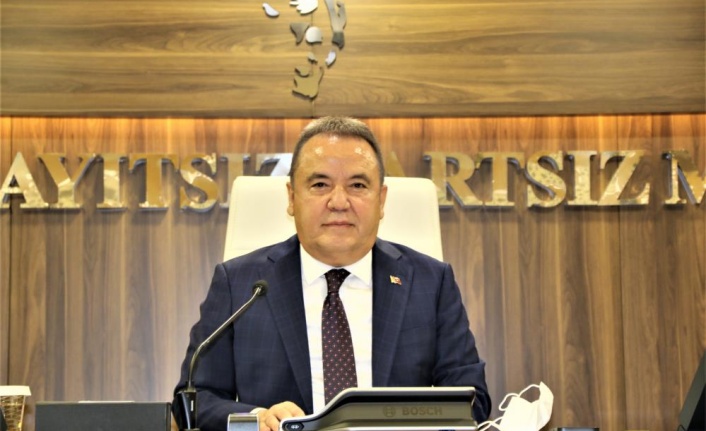 Başkan Böcek’ten ucuz ekmek müjdesi