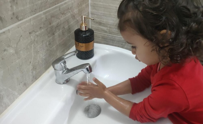 Çocuk Sağlığı Uzmanı Akkuş: "30 saniyelik el yıkama, viral enfeksiyonlardan yüzde 30 koruyor"