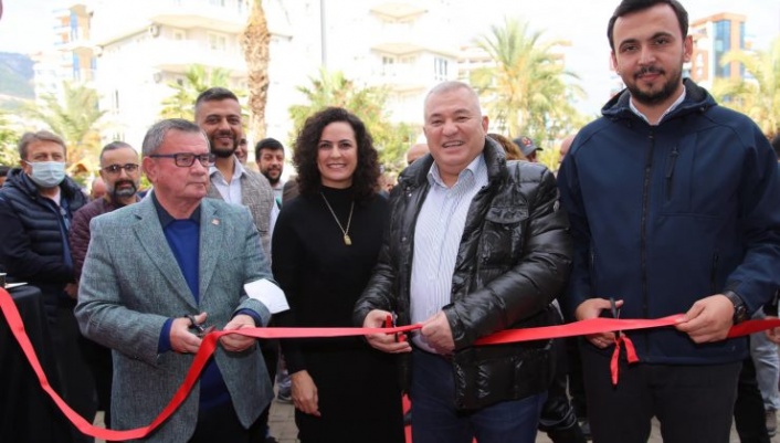 Gedevet Et Restoranı kapılarını açtı