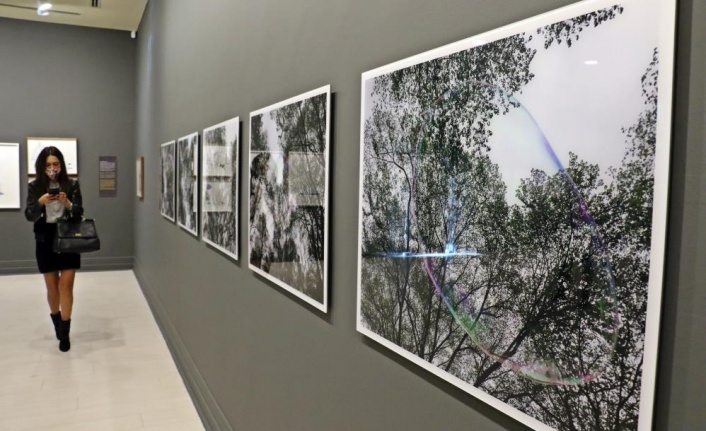 Gerçekle kurgunun buluştuğu ‘Gündüz Düşleri’ sergisi, sanatseverlere kapısını açtı