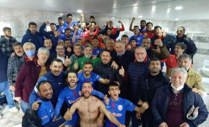 Kepez Belediyespor, liderliğini sürdürdü