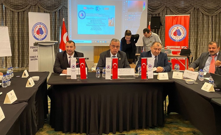 Türk boksörler artık ülkesi için dövüşebilecek