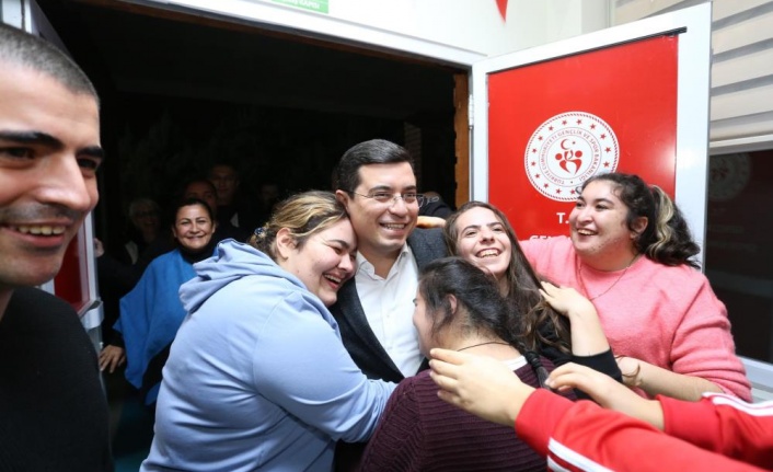 Tütüncü, özel bireylerle engelsiz kampta buluştu