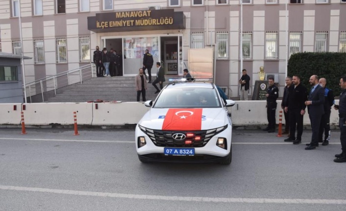 Yardım derneğinden Manavgat Asayişine araç desteği