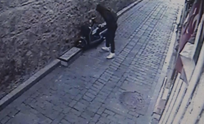 1 ayda iş yerine 4 kez hırsız giren esnaf isyan etti