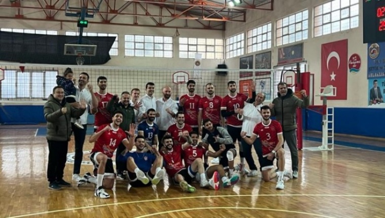Alanya Belediyespor'dan büyük başarı: 15’te 15 yaptı